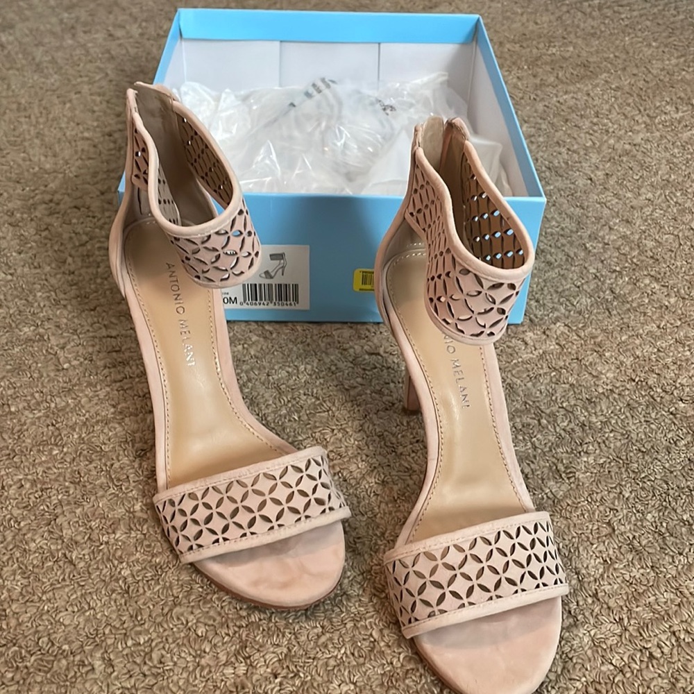 Antonio Melani Leena Iced Nude Heels in size 7